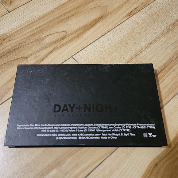 KAB Cosmetics Day and Night Palette - Picture 3 of 3